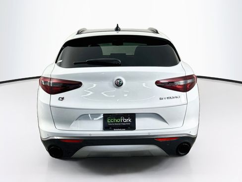 Used 2023 Alfa Romeo Stelvio Ti AWD/4WD image 7