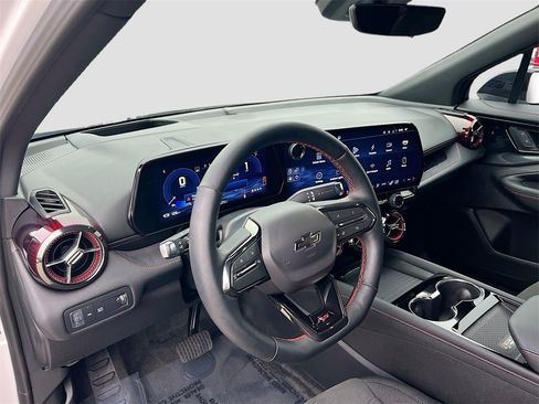 Used 2025 Chevrolet Blazer EV RS image 9