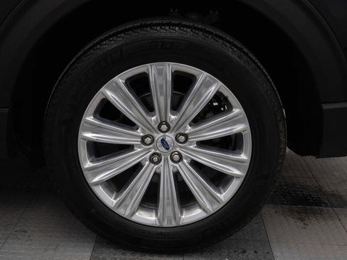 Used 2023 Ford Explorer Limited w/ Equipment Group 301A image 16