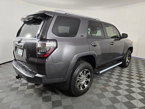 Used 2016 Toyota 4Runner SR5 AWD/4WD image 7