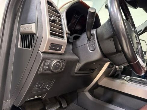 Used 2018 Ford F250 Platinum w/ Platinum Ultimate Package AWD/4WD image 16
