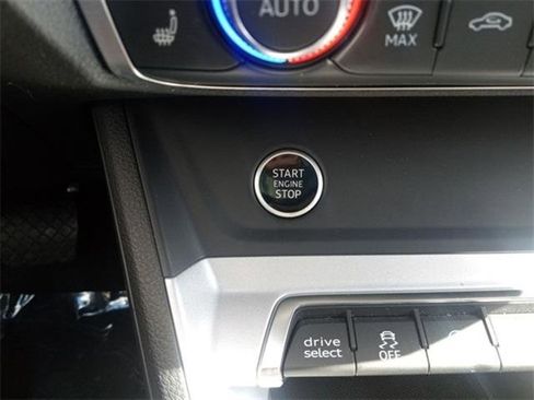 Used 2023 Audi Q3 2.0T Premium image 49