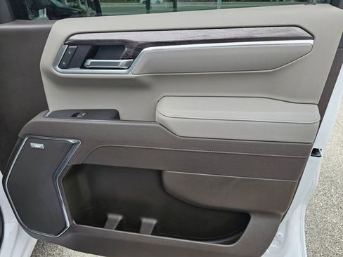 Used 2025 Chevrolet Silverado 1500 LTZ w/ Technology Package image 27