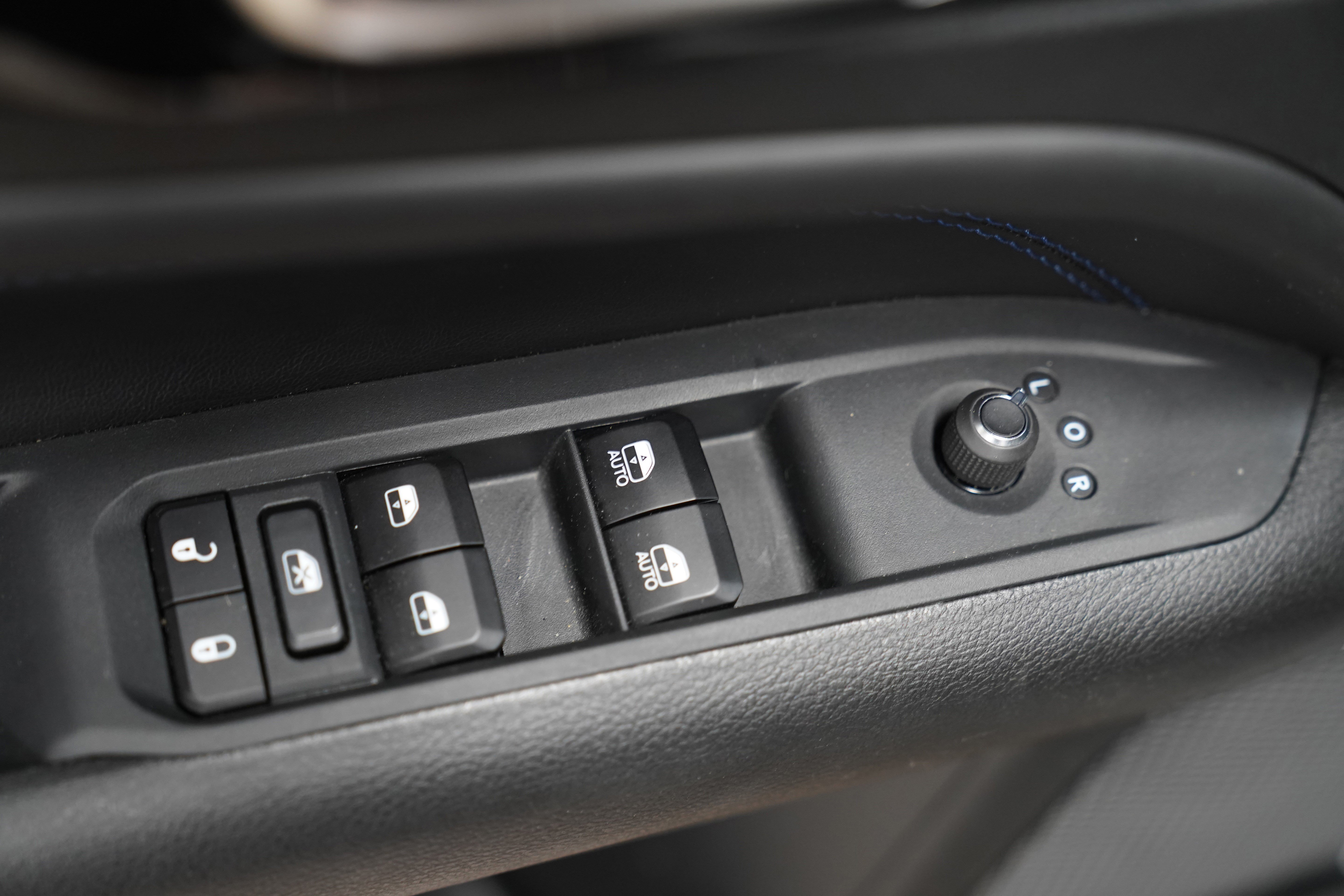 Used 2026 Jeep Compass Limited AWD/4WD image 17