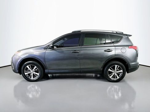 Used 2018 Toyota RAV4 XLE FWD image 4