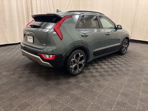 Certified 2023 Kia Niro EX Touring image 5