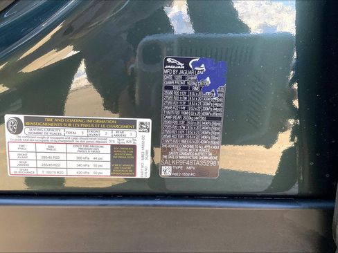 New 2026 Land Rover Range Rover SE image 18