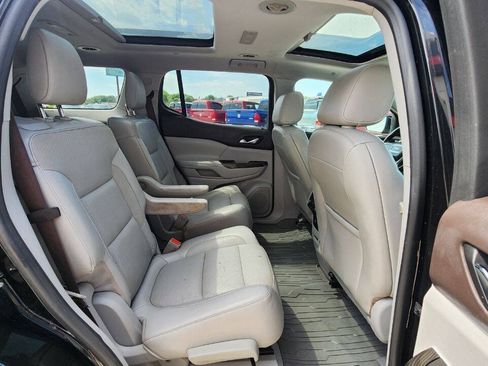 Used 2017 GMC Acadia SLT FWD image 18