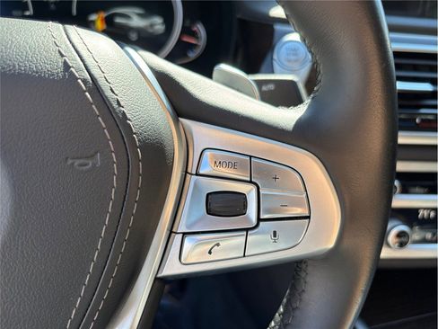 Used 2019 BMW 740i image 29
