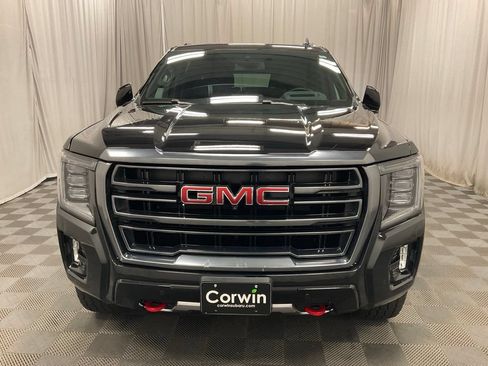 Used 2024 GMC Yukon XL AT4 w/ AT4 Premium Plus Package AWD/4WD image 7