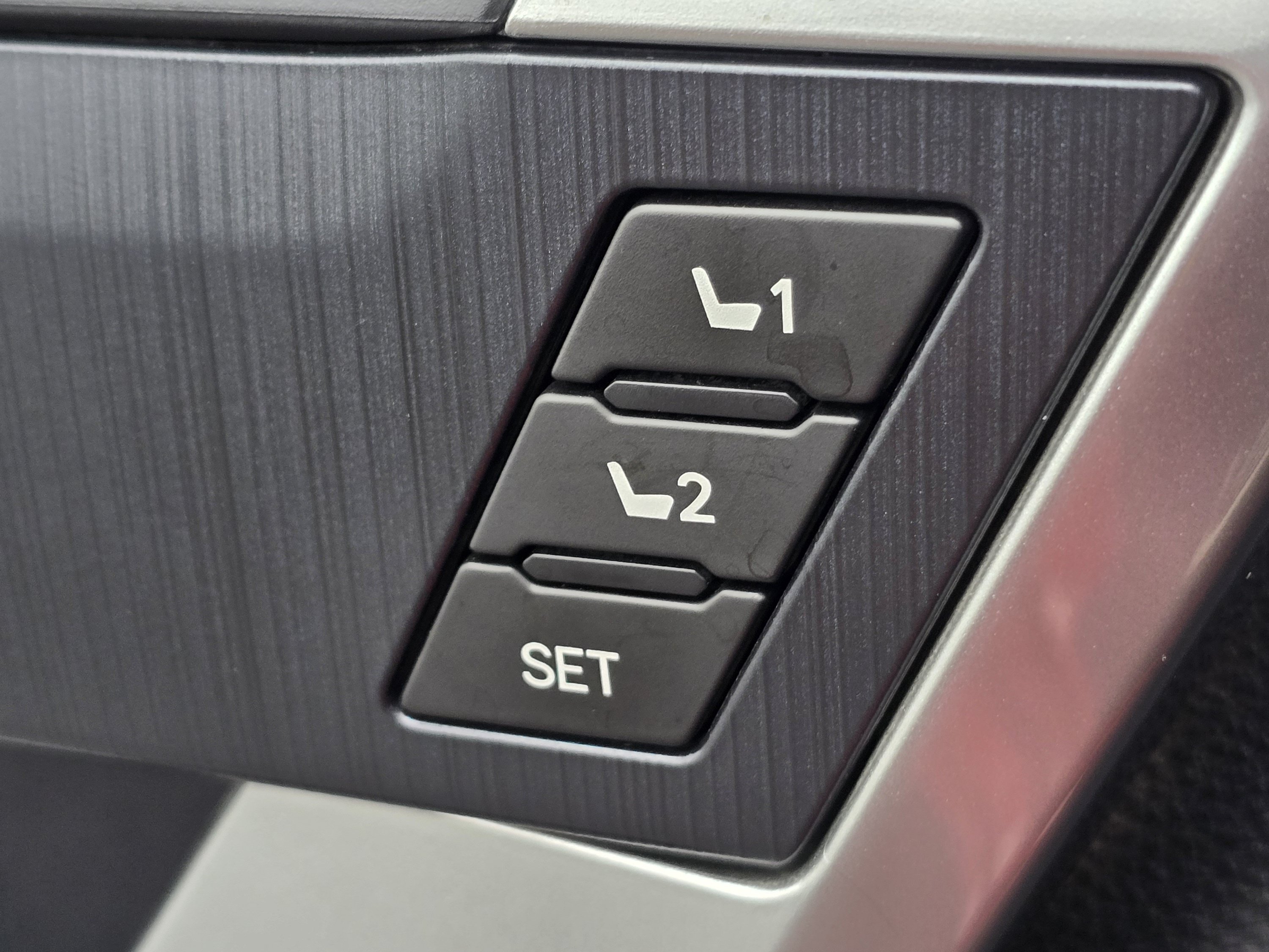 Used 2025 Toyota Tundra Platinum AWD/4WD image 22