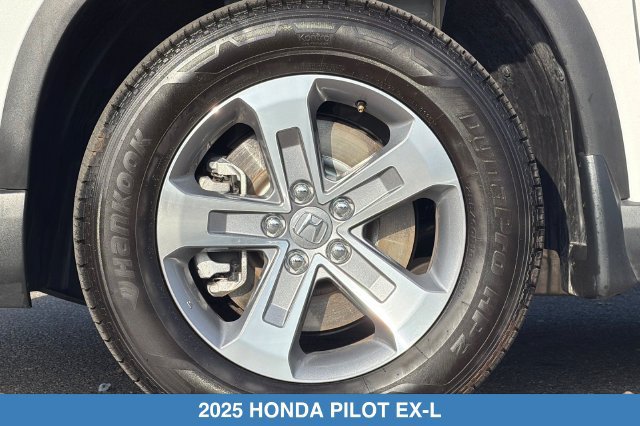 Certified 2025 Honda Pilot EX-L image 30