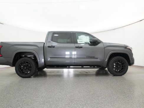 New 2026 Toyota Tundra SR5 AWD/4WD image 30