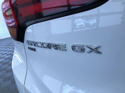 Used 2025 Buick Encore GX Preferred AWD/4WD image 16