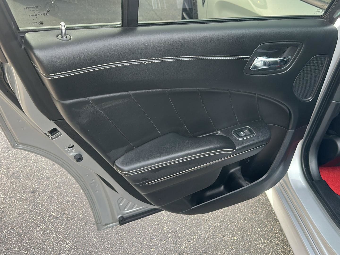 Used 2019 Dodge Charger SRT Hellcat w/ Harman/Kardon Audio Group RWD image 15