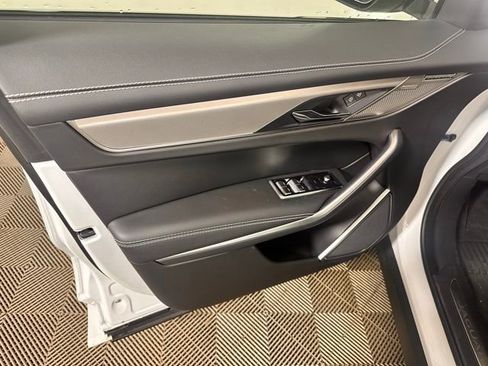 New 2026 Jaguar F-PACE R-Dynamic S image 11