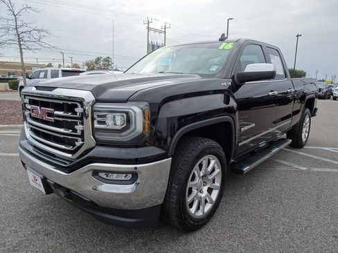 Used 2016 GMC Sierra 1500 SLT w/ SLT Premium Package image 8