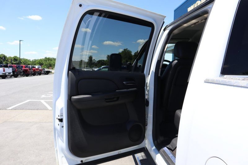Used 2014 Chevrolet Silverado 3500 LTZ w/ LTZ Plus Package AWD/4WD image 15