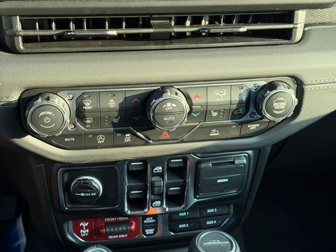 New 2026 Jeep Gladiator Rubicon image 16