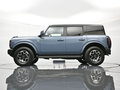 Used 2025 Ford Bronco Outer Banks image 44