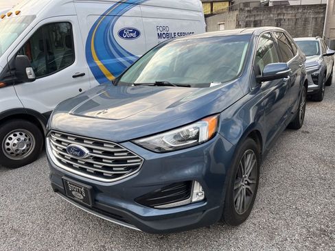 Used 2019 Ford Edge Titanium w/ Cold Weather Package image 6