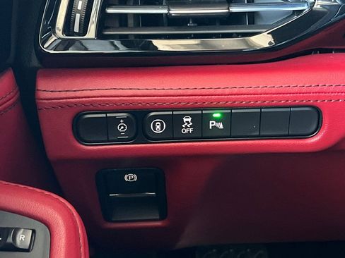 Used 2025 Acura MDX A-Spec image 35