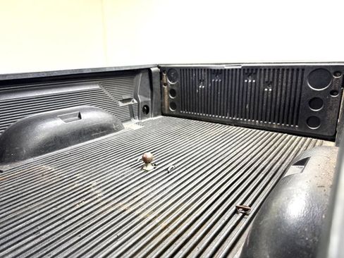 Used 2018 RAM 2500 SLT AWD/4WD image 6
