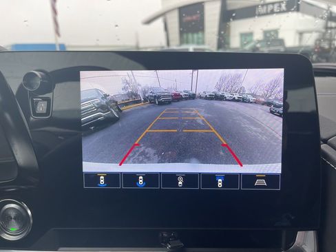 Used 2021 Chevrolet Corvette Stingray w/ Chrome Exterior Badge Package image 24