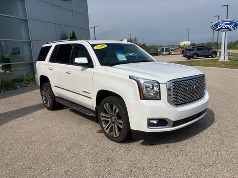 Used 2016 GMC Yukon Denali AWD/4WD image 7