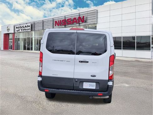 Used 2023 Ford Transit 350 XLT image 11