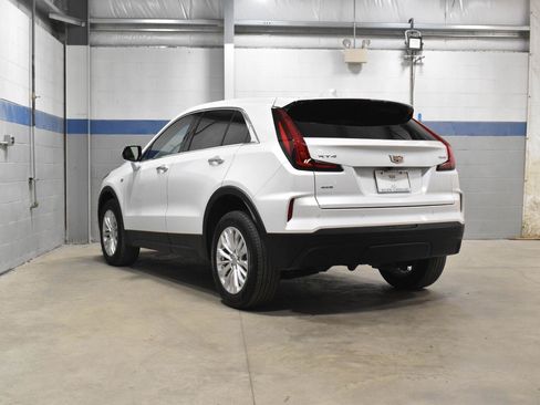 Certified 2024 Cadillac XT4 Luxury w/ Cold Weather Package AWD/4WD image 21