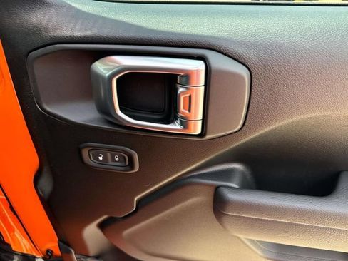 New 2026 Jeep Gladiator Sport AWD/4WD image 17