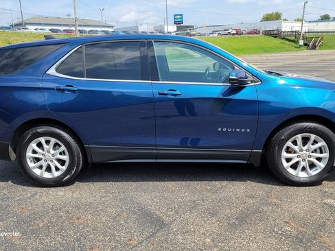 Used 2019 Chevrolet Equinox LT w/ Driver Convenience Package FWD image 14