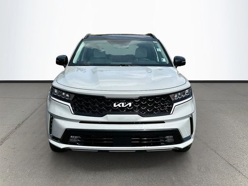 Certified 2023 Kia Sorento EX w/ Panoramic Sunroof Package image 2