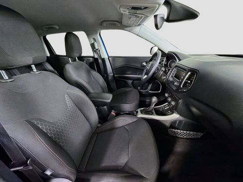 Used 2018 Jeep Compass Sport FWD image 28