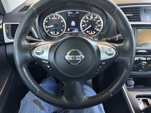 Used 2019 Nissan Sentra FWD image 22