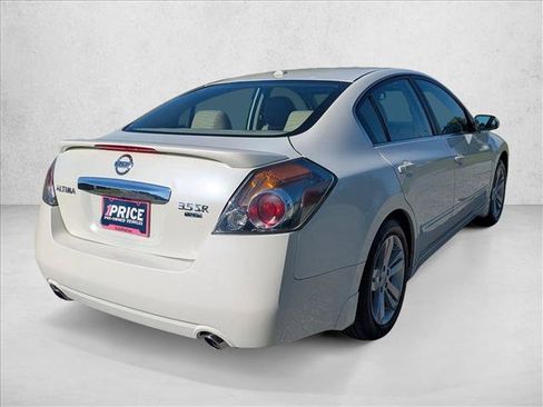 Used 2012 Nissan Altima 3.5 SR w/ Sport Pkg FWD image 15