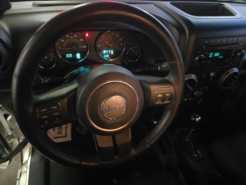 Used 2012 Jeep Wrangler Unlimited Sport image 10