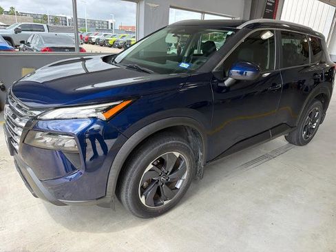 Certified 2024 Nissan Rogue SV w/ SV Premium Package FWD image 1
