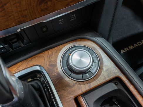 Used 2024 Nissan Armada SL w/ Captain's Chairs Package image 23