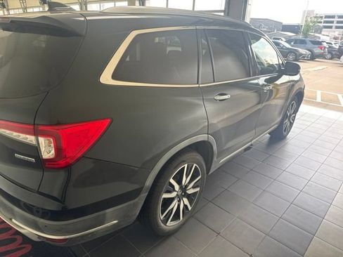 Used 2019 Honda Pilot Touring image 5