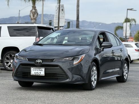 Used 2024 Toyota Corolla LE image 4