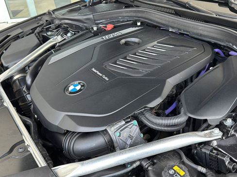 Used 2021 BMW 540i w/ M Sport Package image 33