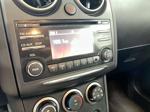 Used 2015 Nissan Rogue S w/ Convenience Package FWD image 13