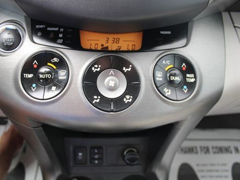 Used 2011 Toyota RAV4 Limited w/ Limited Extra Value Pkg FWD image 34