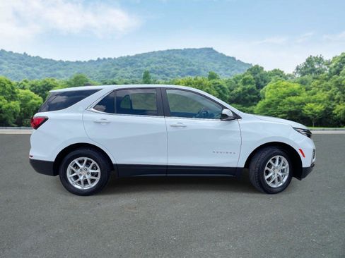 Used 2023 Chevrolet Equinox LT AWD/4WD image 21