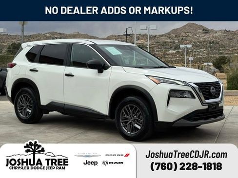 Used 2023 Nissan Rogue S image 1