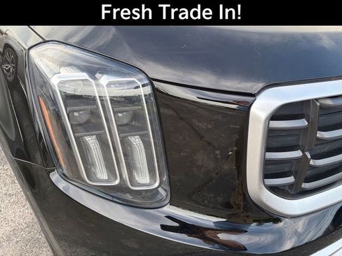 Used 2024 Kia Telluride SX Prestige w/ Towing Package AWD/4WD image 5