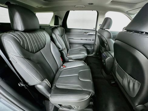 Used 2023 Hyundai Palisade Limited FWD image 30