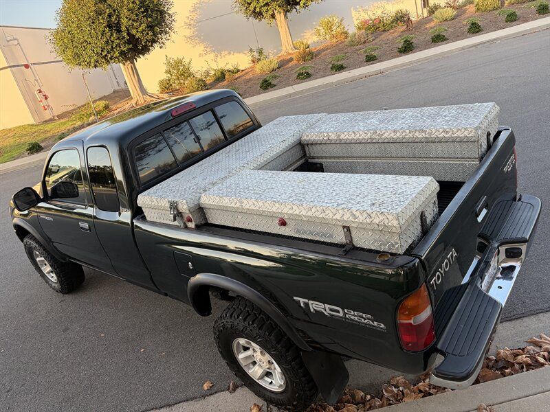 Used 2000 Toyota Tacoma PreRunner RWD image 12
